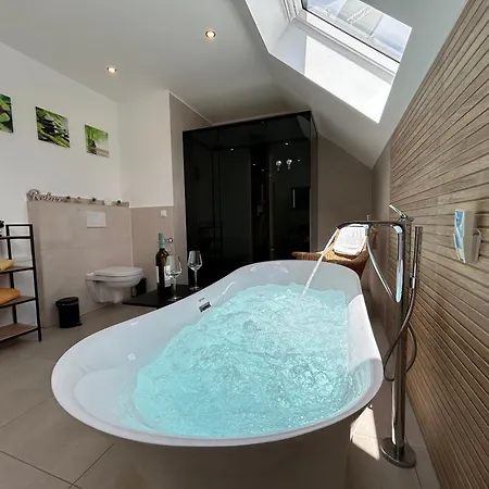 Wellness-ferienhaus Mit Dampfbad & Sauna Am Nuerburgring * Leimbach (Ahrweiler)