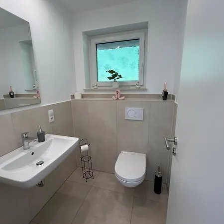 Wellness-ferienhaus Mit Dampfbad & Sauna Am Nuerburgring 度假居 Leimbach (Ahrweiler)