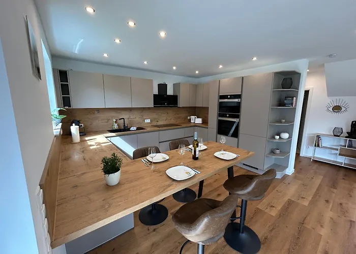 Holiday home Wellness-ferienhaus Mit Dampfbad & Sauna Am Nuerburgring